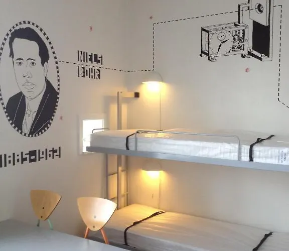 Vandrarhem Danhostel *